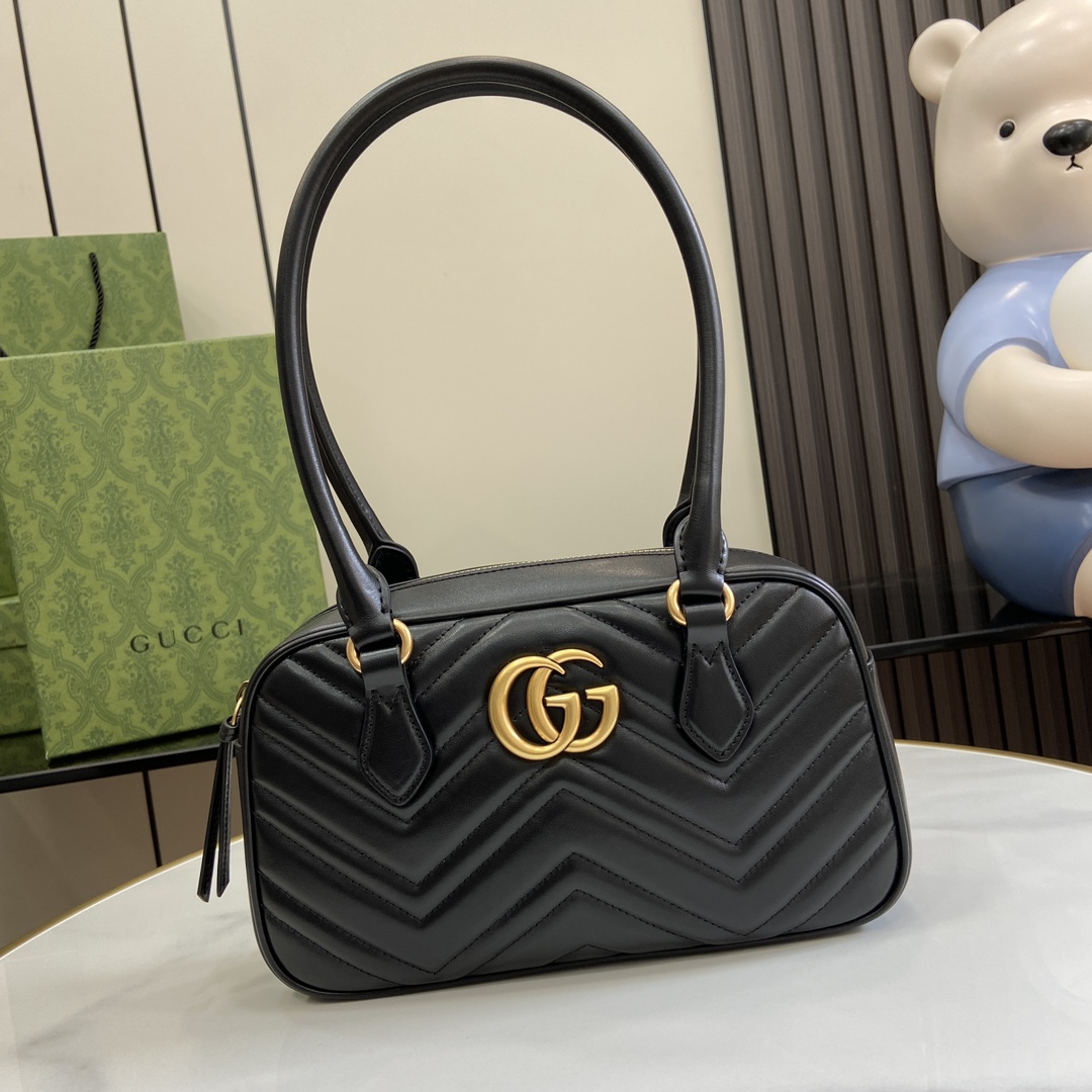 구찌 GG 마몬트 쉐브론 퀼팅 탑핸들 토트백